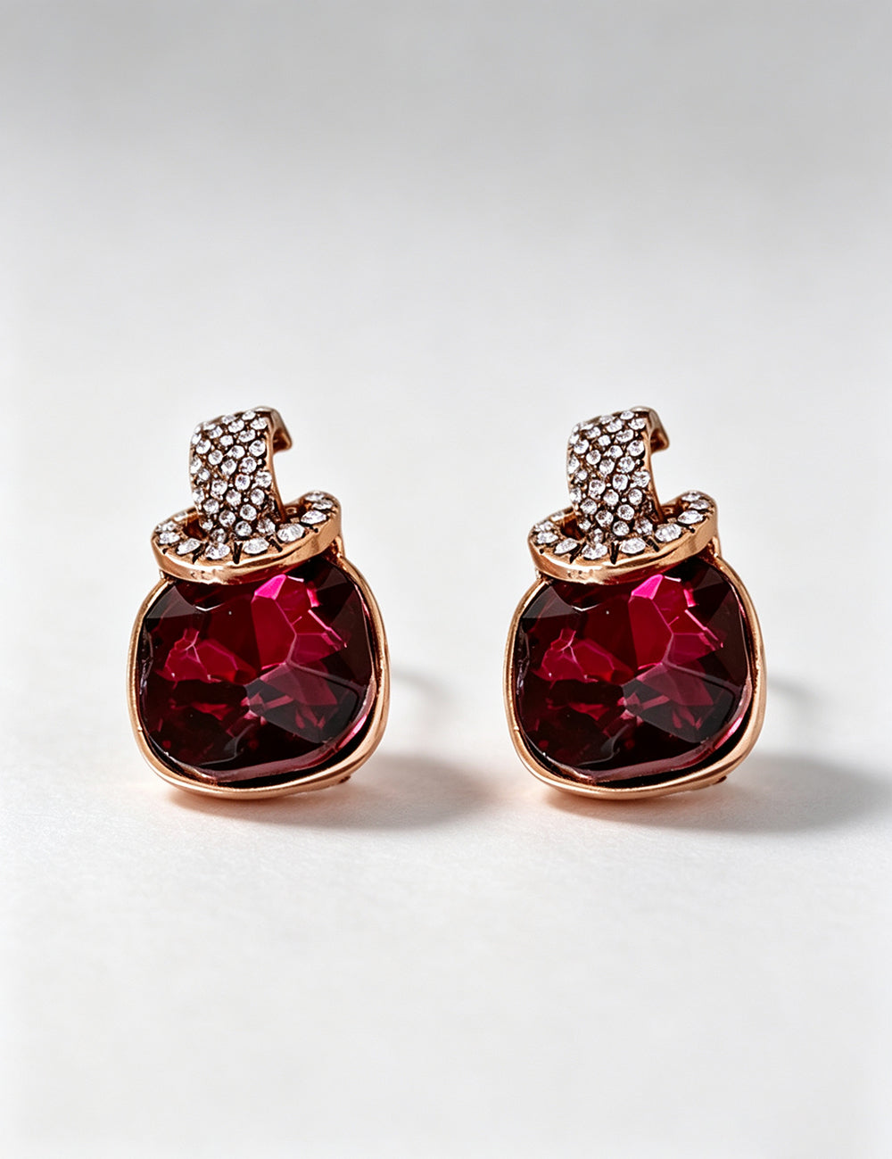 Wine Red Crystal Square Stud Earrings 6W6JER787
