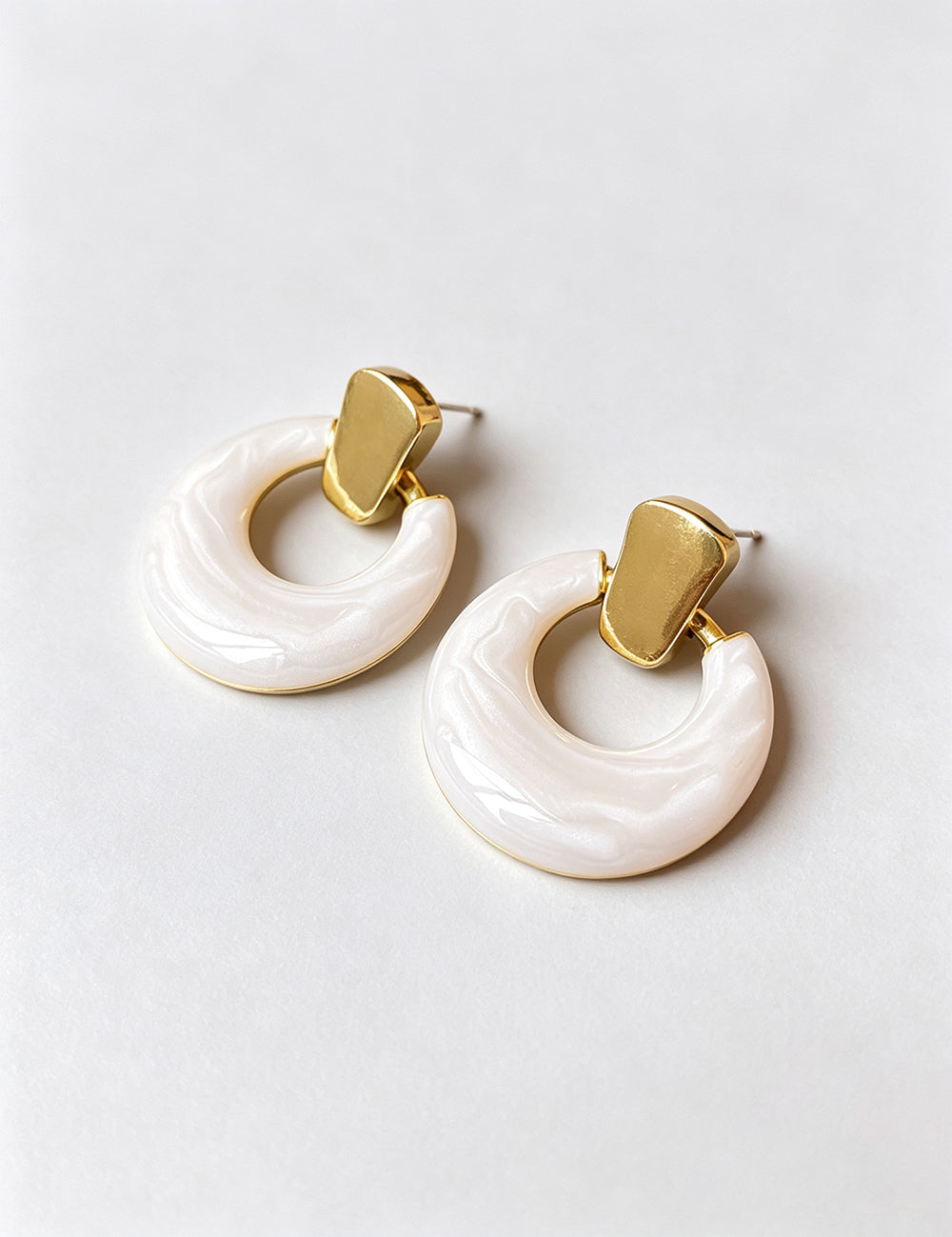 Vintage Enamel Glaze Hollow Circle Stud Earrings 6W6JER750