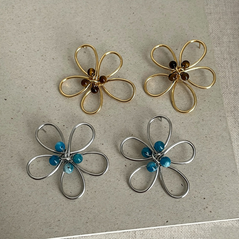Trendy Hollow Out Flower Beaded Stud Earrings 6W6JER590