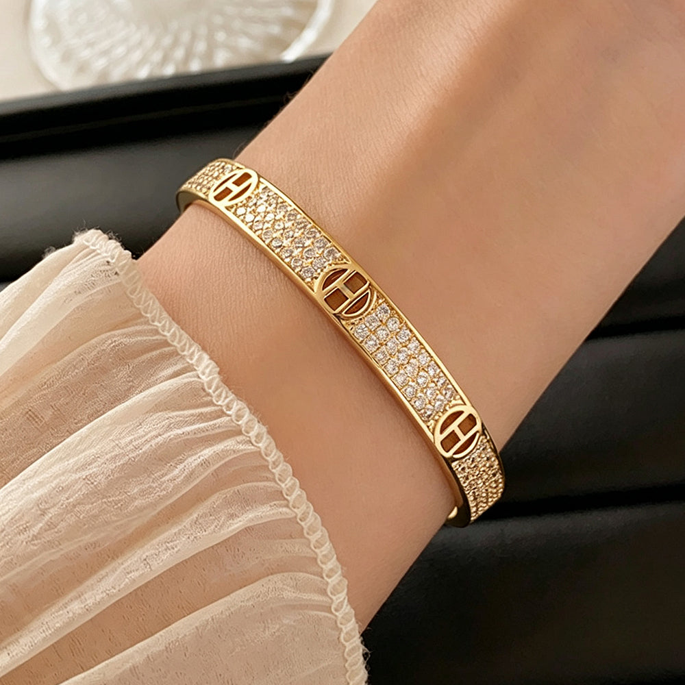Elegant Gold Plated H Letter Open Bracelet 6W6JBR709