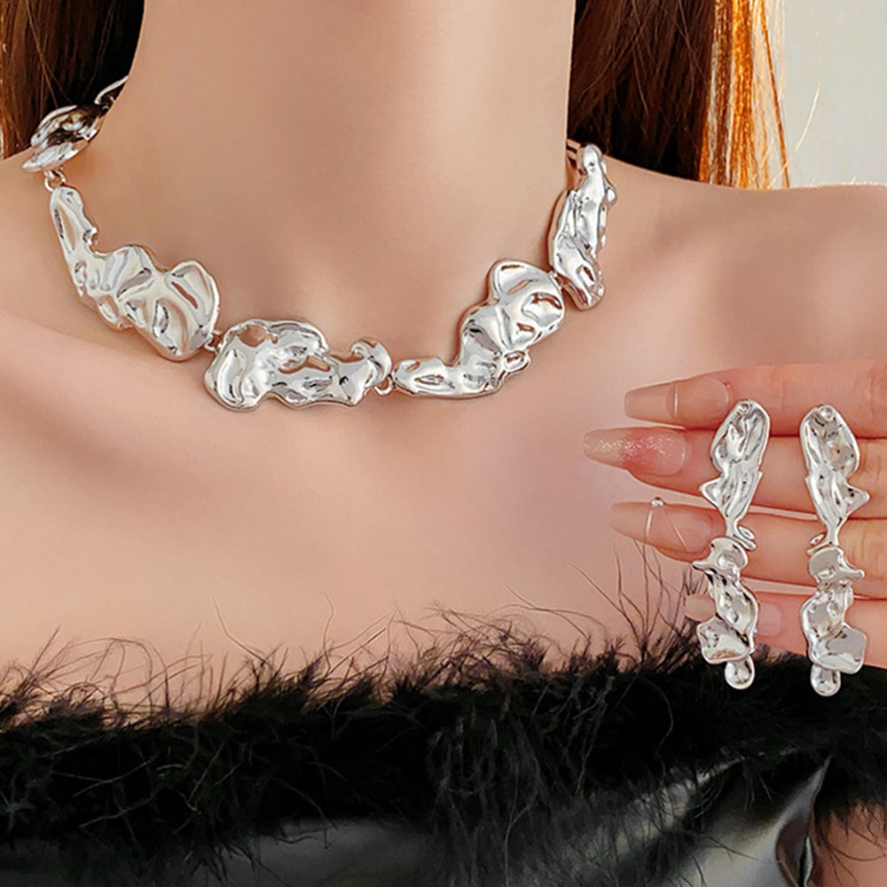 Minimalist Irregular Ruffled Metal Splice Necklace 6W6JNC961