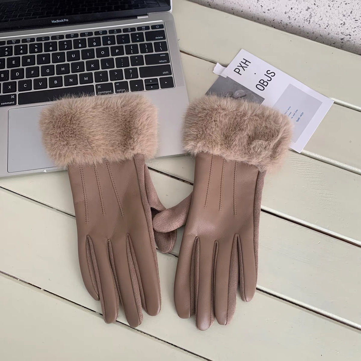 Stylish PU Suede Splice Plush Thicken Gloves 6W6GLO85