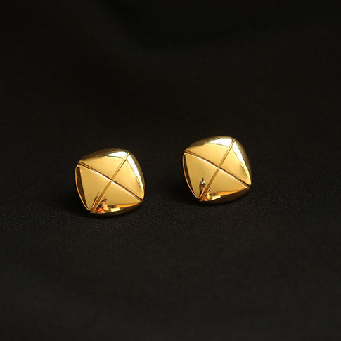 Elegant Square Stud Earrings DPJE47