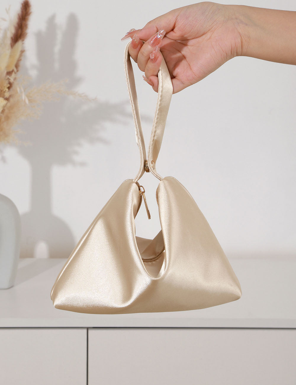 Simple Luxury Satin Clutch Purse Evening Bag DP25H592