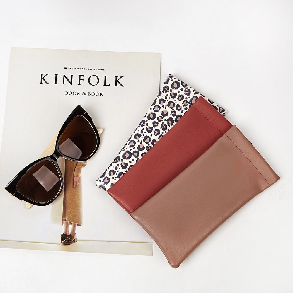 Squeeze Top Leather Travel Eyeglass PouchDP25B927