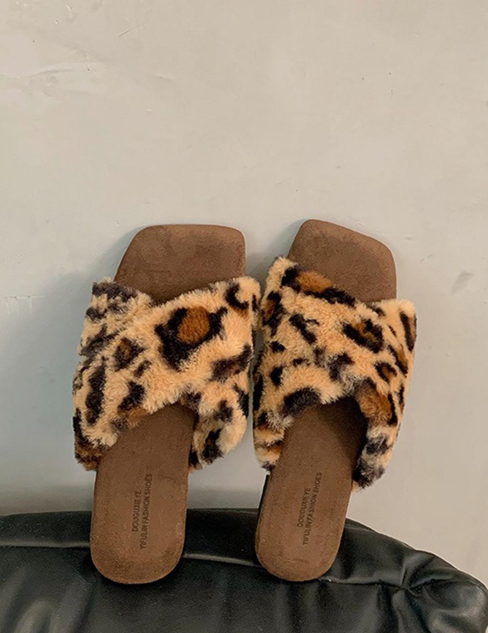 Square-Toe Cross-Strap Fuzzy Slippers DP25G467