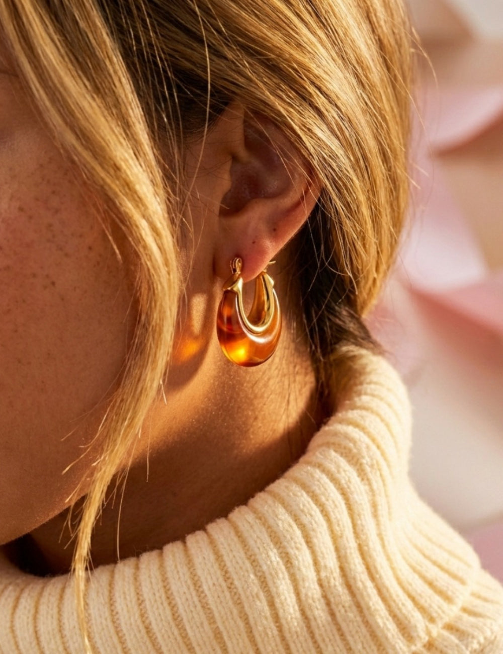 Retro Gold Plated Resin Hoop E - DippedShop Wholesale - #2179