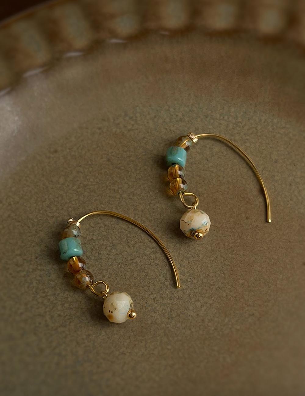 Vintage Handmade Glass Bead Dangle Earrings DP25F788