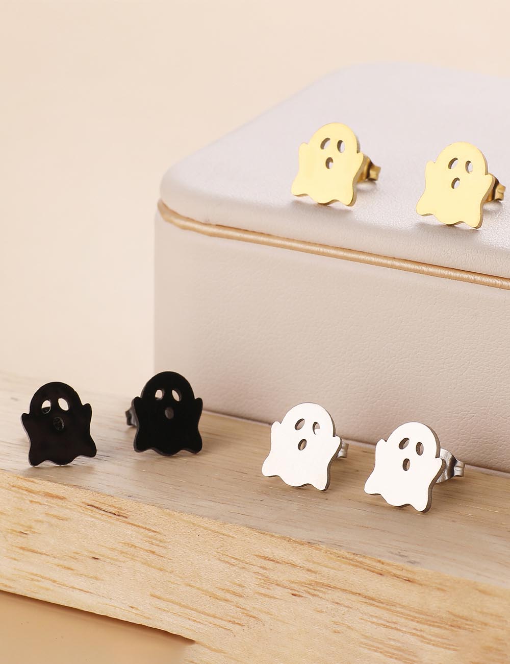 Funny Halloween Small Ghost Stud Earrings DP25G511
