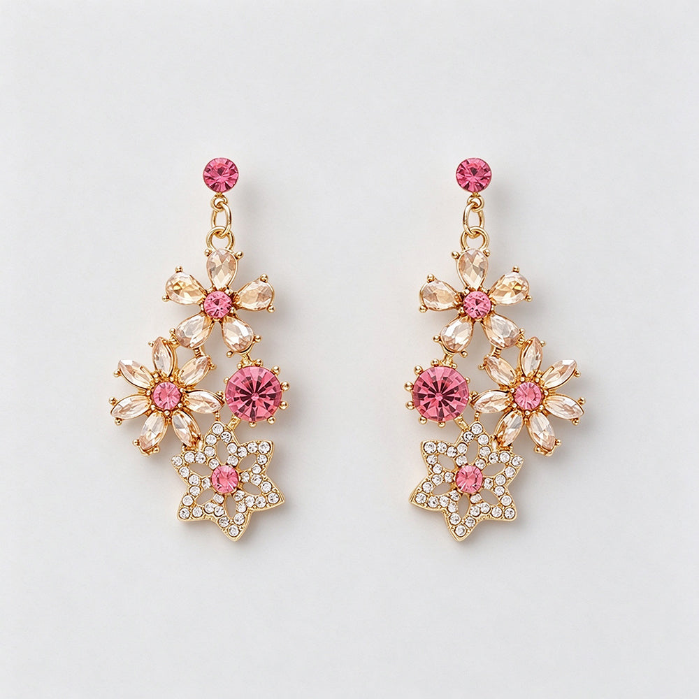 Exaggerated Rhinestone Floral Pendant Necklace 6W6JNC917