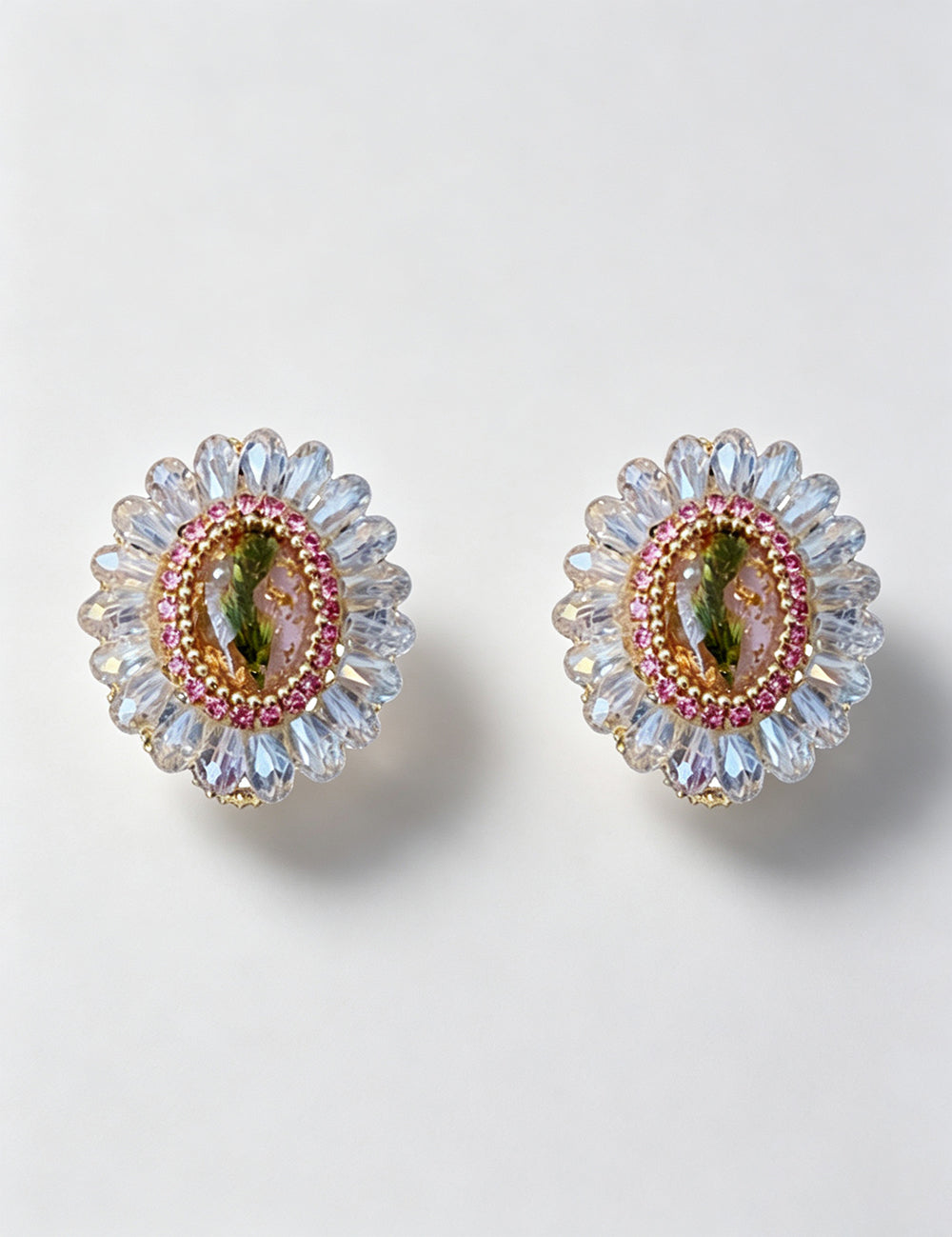 Stylish Rhinestone Oval Sunflower Stud Earrings 6W6JER739
