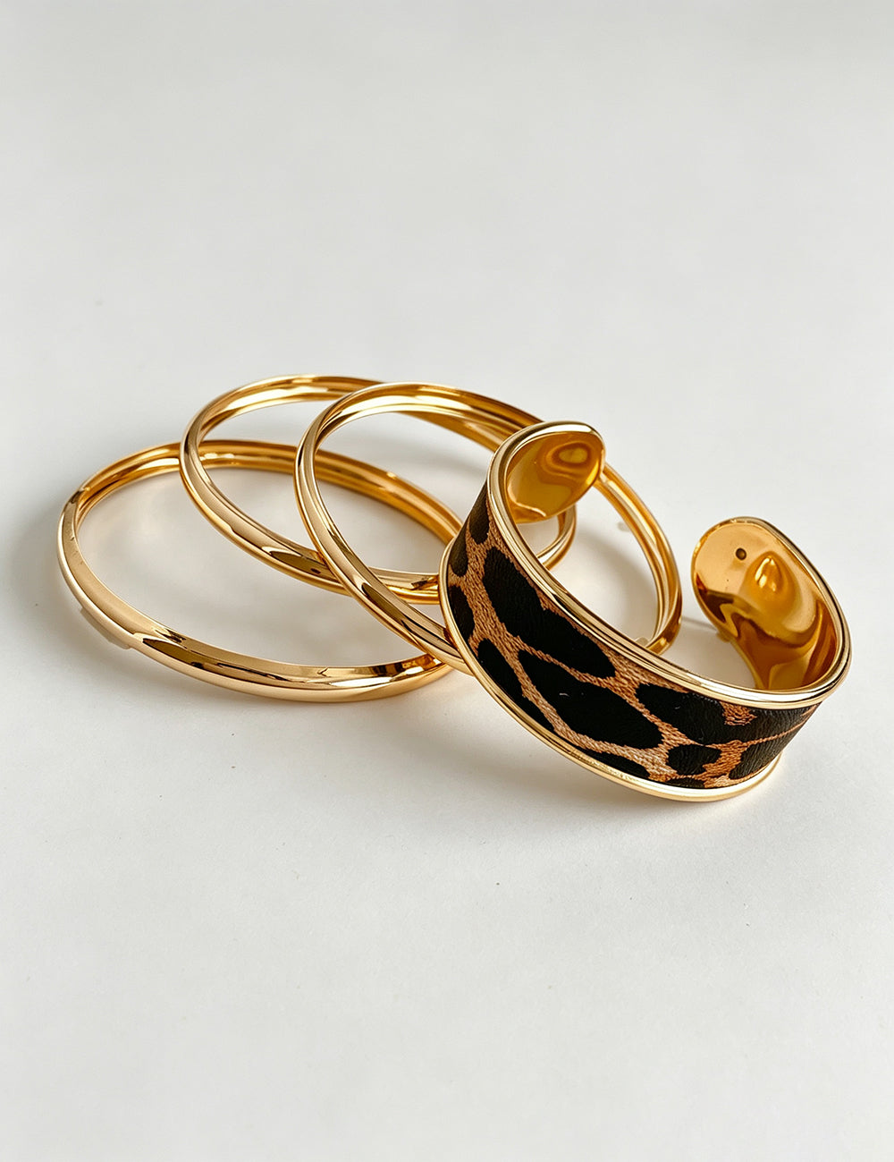 Retro Gold Plated Leopard Open Bracelet Set 6W6JBR677