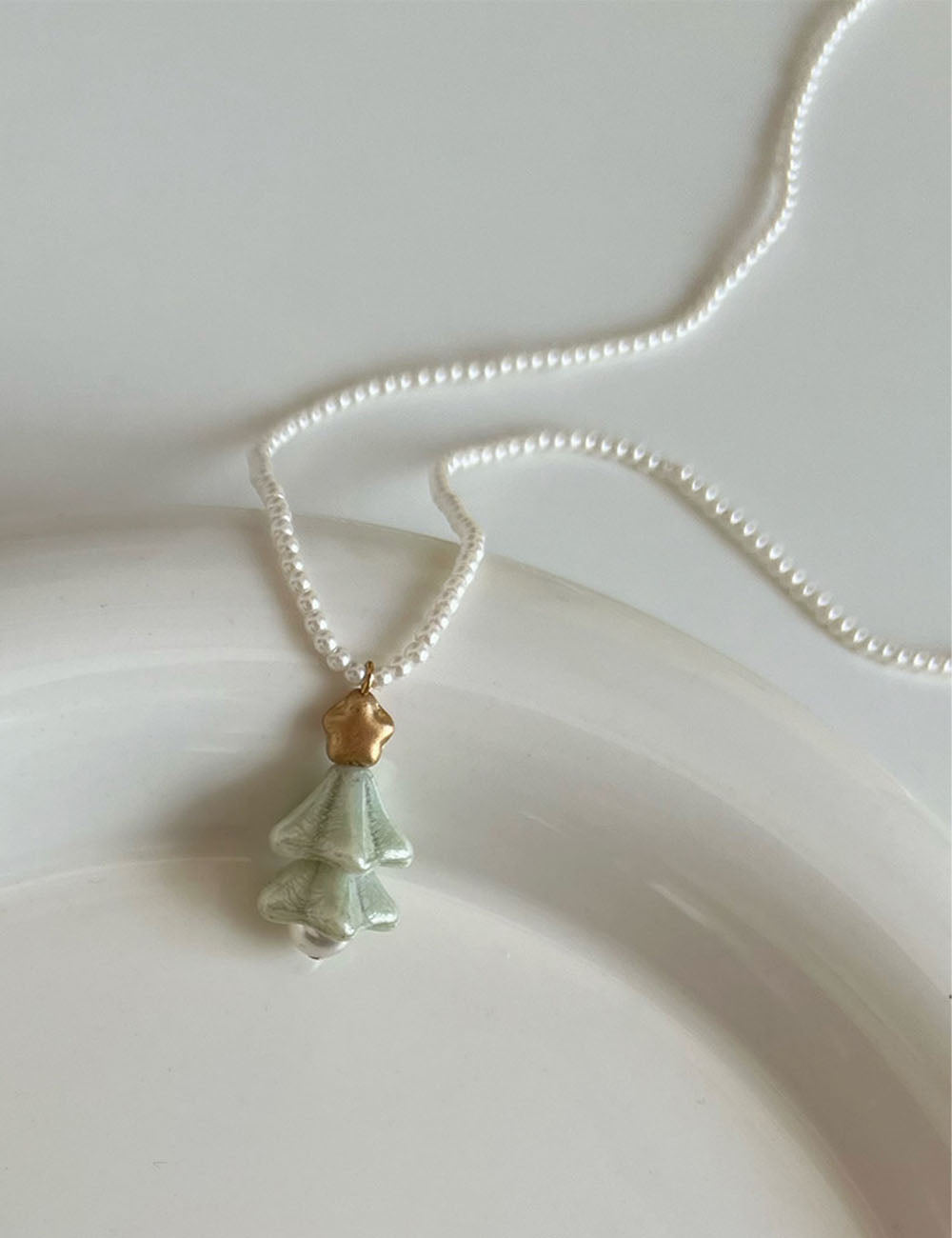 Creative Pearl Mini Christmas Tree Charm Necklace 6W6JNC875