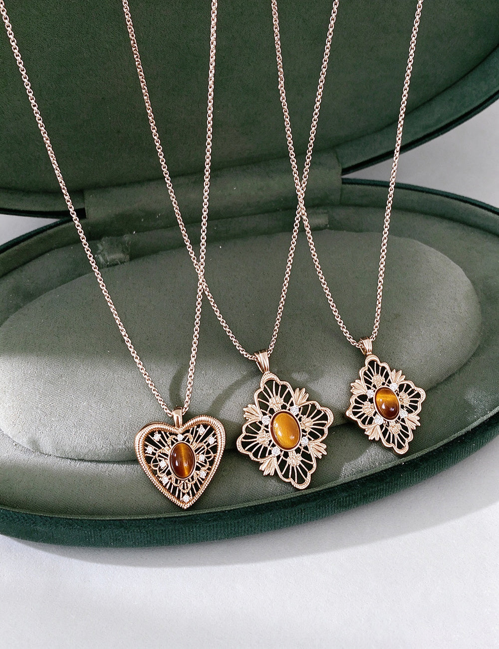 Chic Rhinestones Heart Pendant Choker Necklace 6W6JNC903