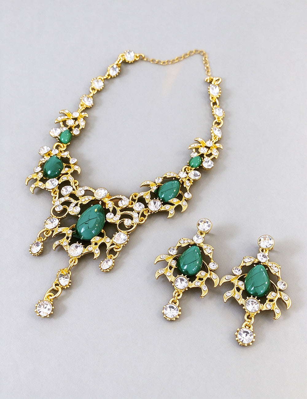 Exaggerated Baroque Green Water Drop Rhinestone Necklace 6W6JNC894