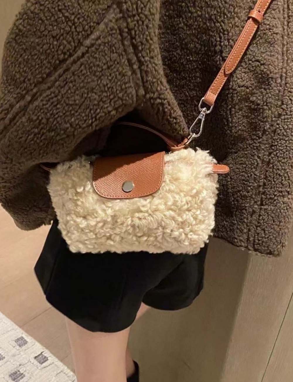 Soft Plush Lamb Wool Handbag Shoulder Bag DP25H577
