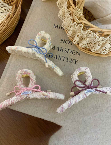 Cute Bow Knot Floral Fabric Hair Claw DP25F579