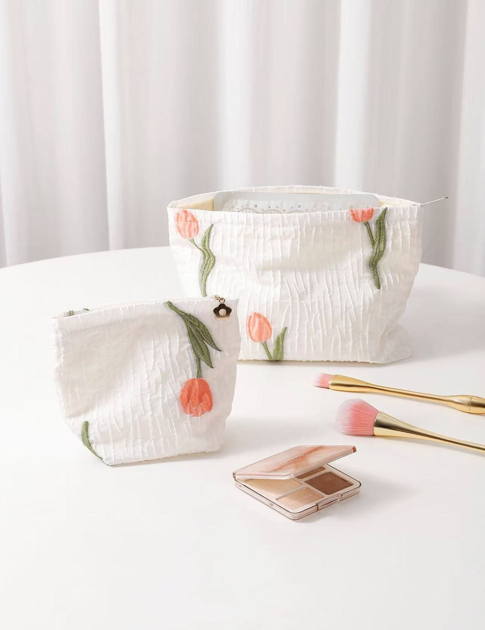 Tulip Jacquard Pleated Cosmetic Bag - DippedShop Wholesale - #1043