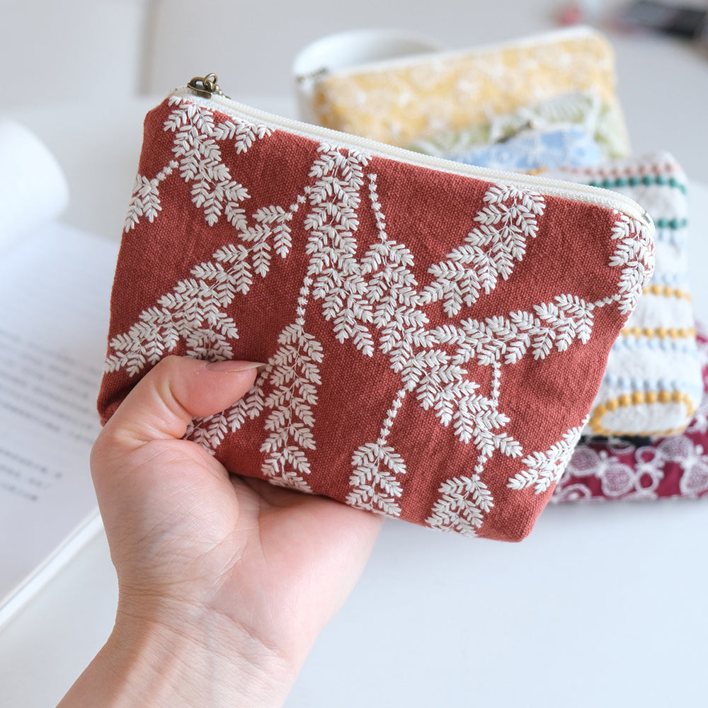 Trendy Floral Embroidery Portable Cosmetic - DippedShop Wholesale - #1811