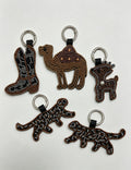 Vintage Handmade Beaded Patch Deer Pendant Keychain 6W10BBC819
