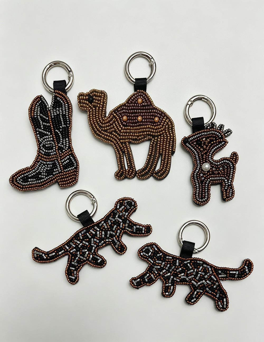 Vintage Handmade Beaded Patch Deer Pendant Keychain 6W10BBC819