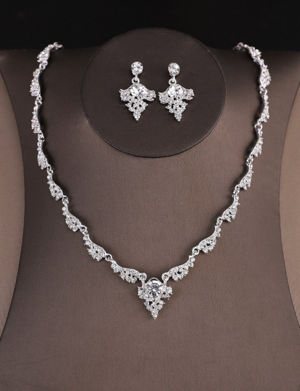 Simple Rhinestone Elegant Necklace Earrings Set DPJS1201