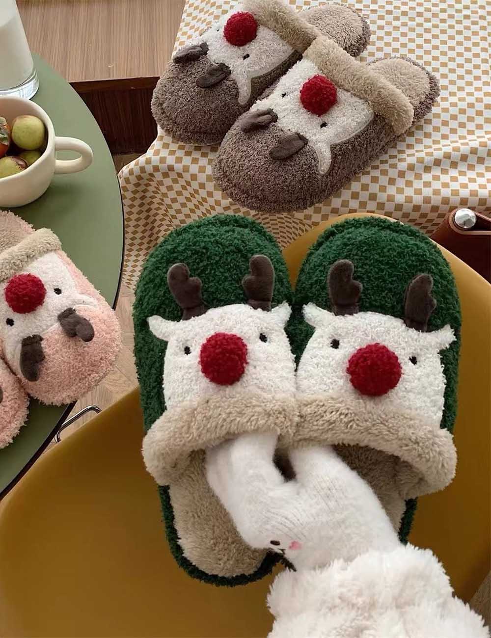 Winter Fuzzy Plush Reindeer Indoor Slippers DP25H486