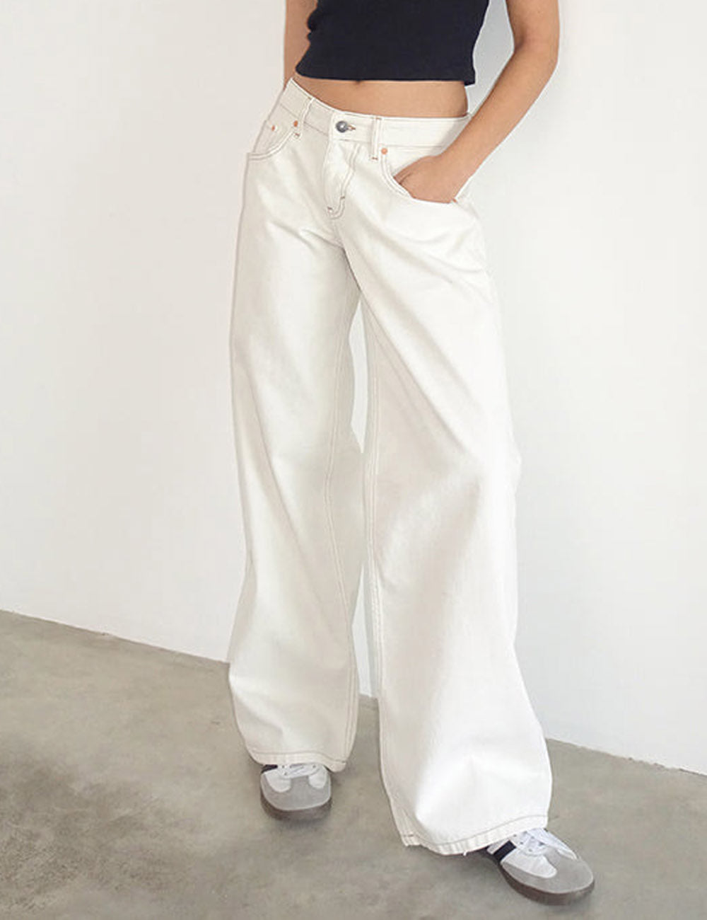 Vintage Low Rise Wide Leg Denim Jeans DP25G685