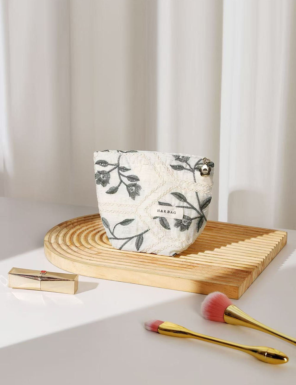 Vintage Floral Cosmetic Bag - DippedShop Wholesale - #1443