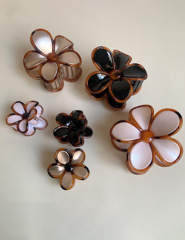 Splicing Flower Elegant Hair Claw Clips DP25F994