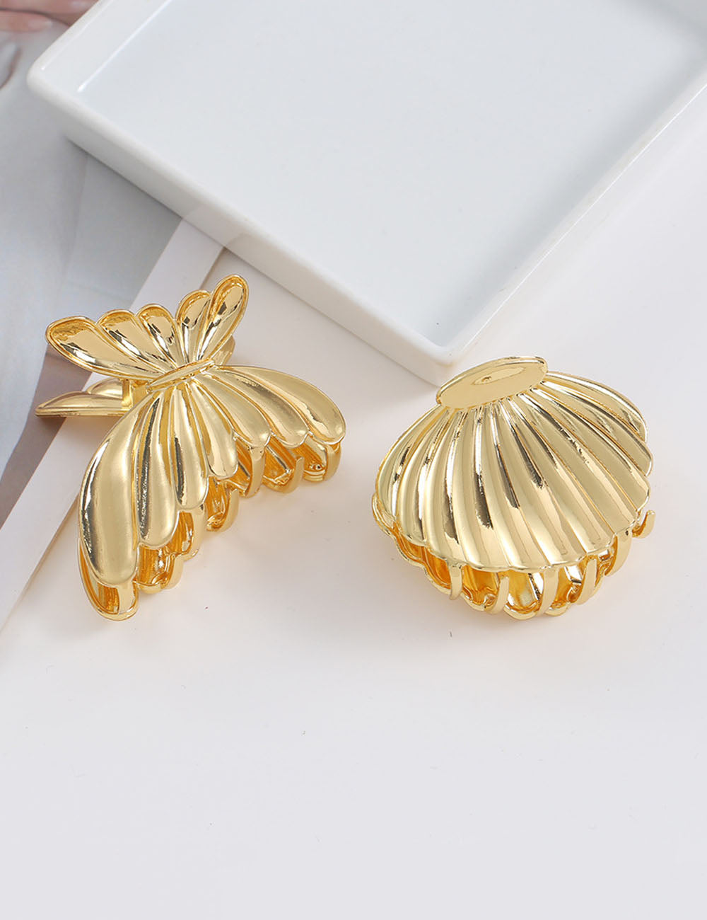 Gold Shell Hair Claw - DippedShop Wholesale - #0307