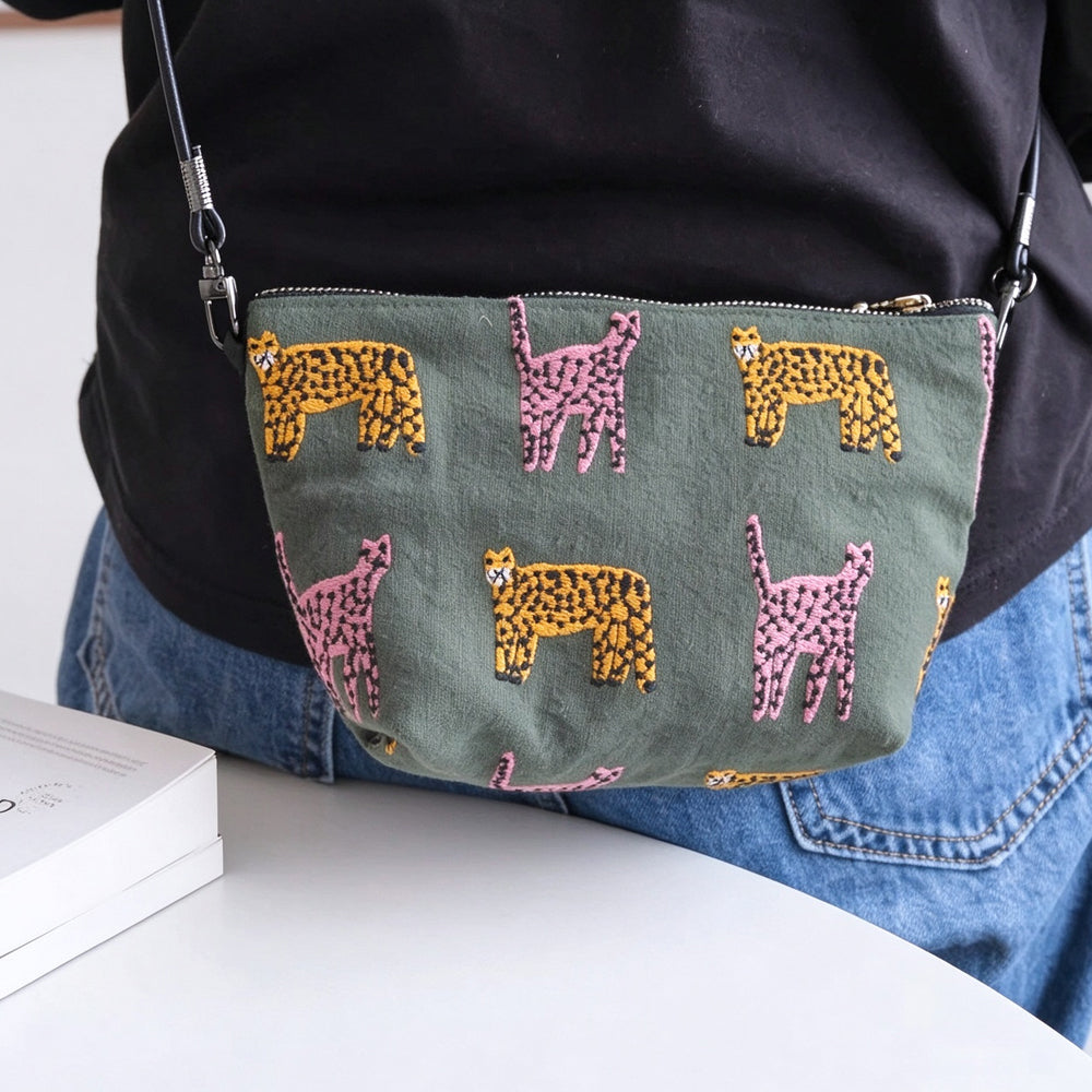 Vintage Floral Embroidery Crossbody Phone - DippedShop Wholesale - #8323
