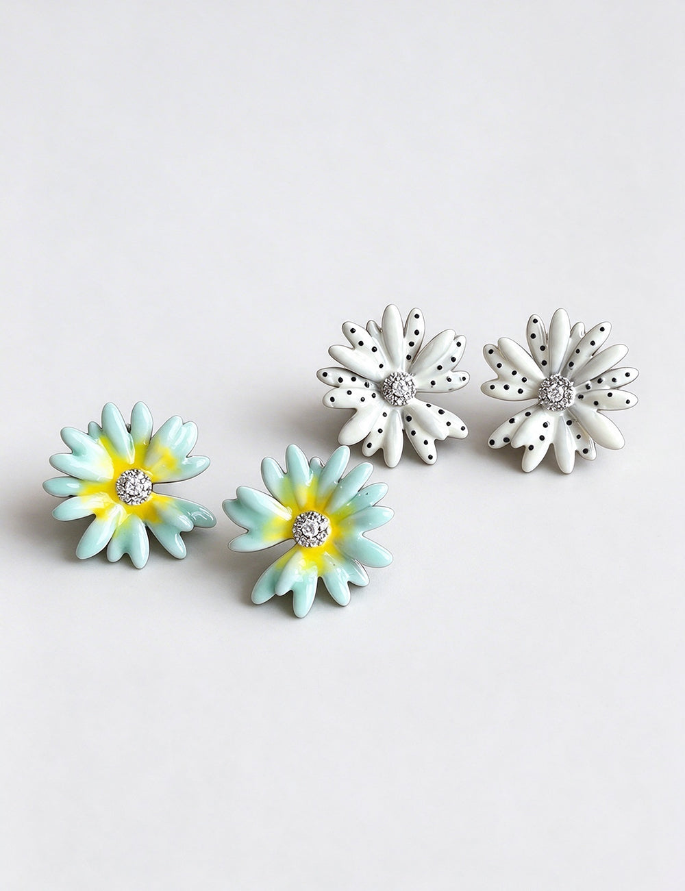 Daisy Stud Earrings - DippedShop Wholesale - #2195