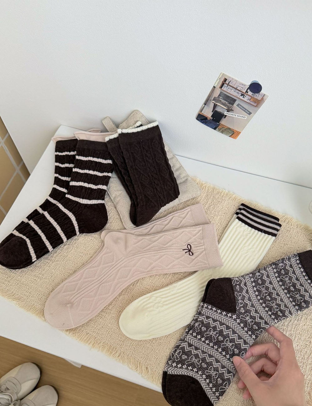 Cozy Striped Cable Knit Thick Crew Socks 6W8FSO693