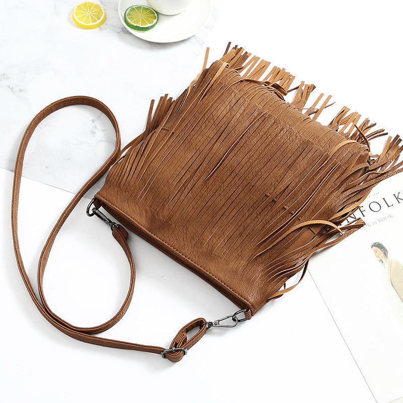Trendy Leather Fringed Hobo Shoulder Bag DP25G642