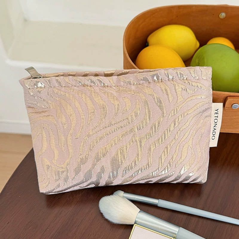 Vintage Embossed Large Capacity Portable Makeup Bag MK2BW6W10BOB385
