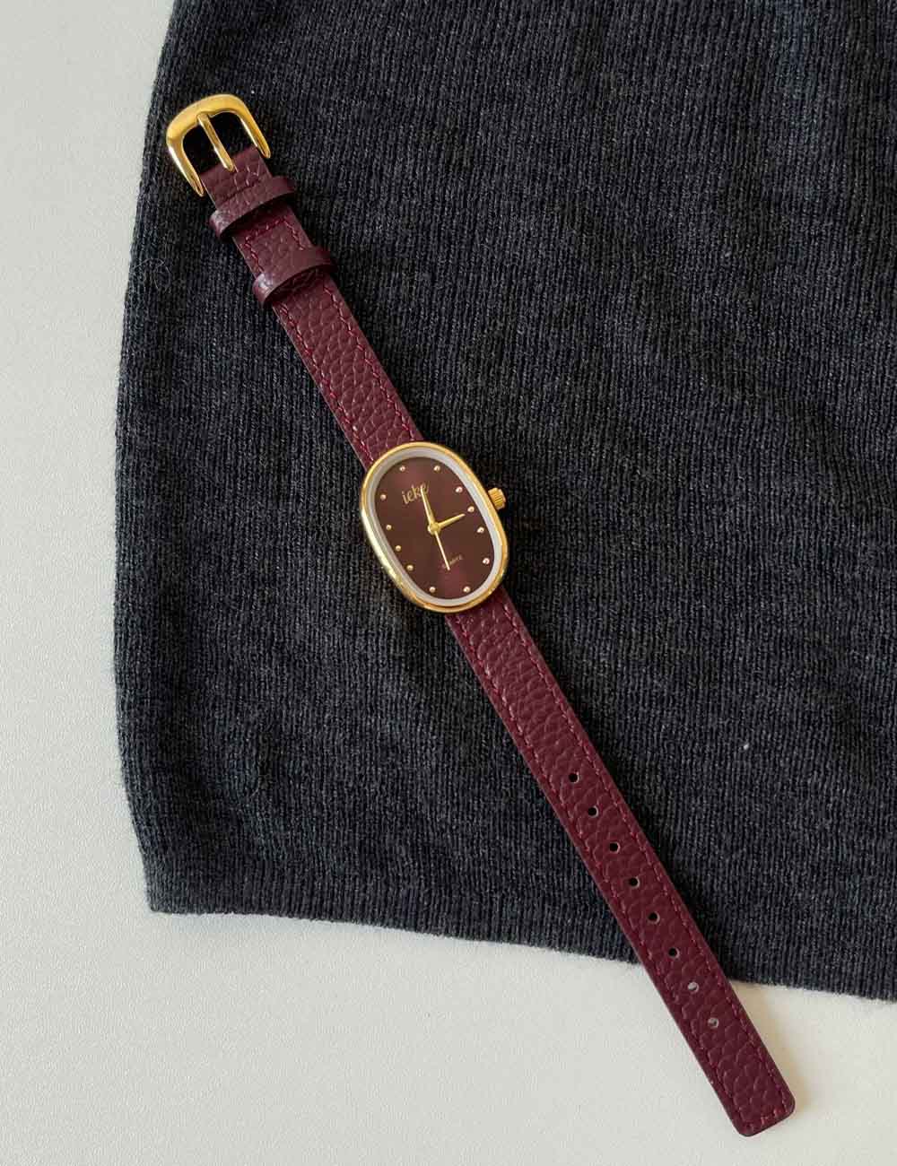 Vintage Premium Leather Band Watch DP25E438