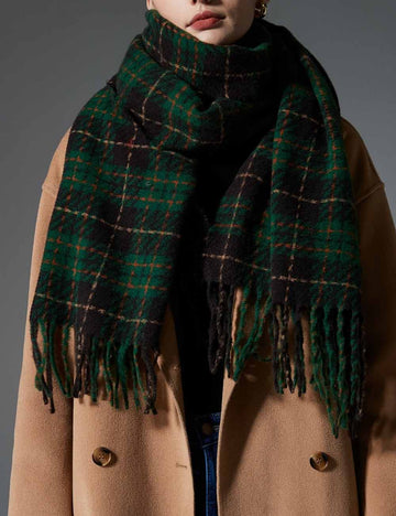 Winter Classic Plaid Tassel Cozy Scarf DP25G593