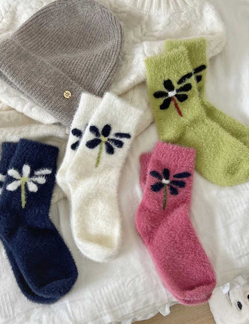 Cute Fuzzy Fleece Thick Warm Crew Socks DP25H544