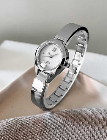 Minimalist Gold Analog Quartz Wrist Watch MK2SSAS6W6JWA14