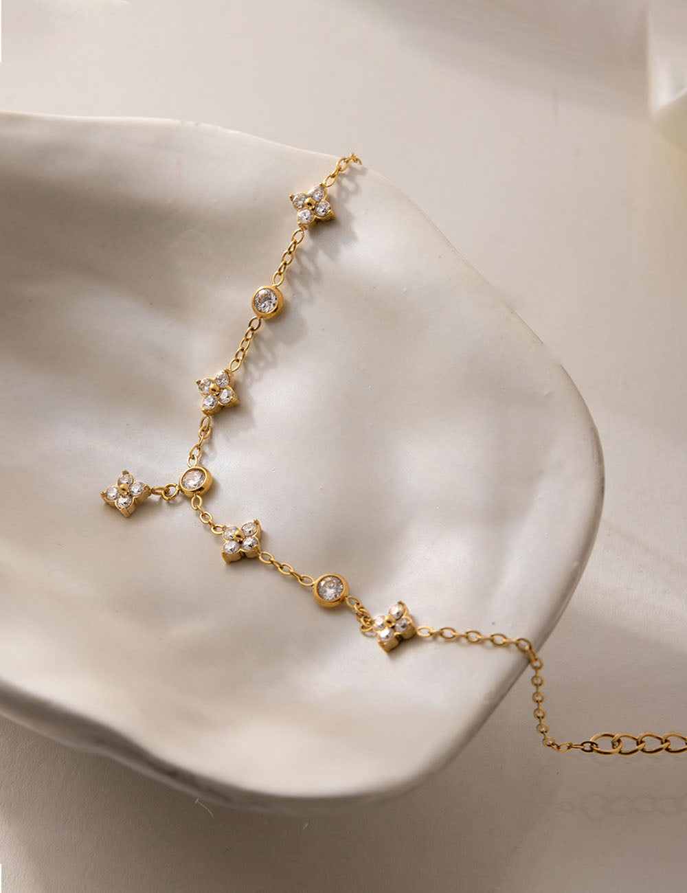 Elegant Rhinestone Lucky Clove - DippedShop Wholesale - #8387