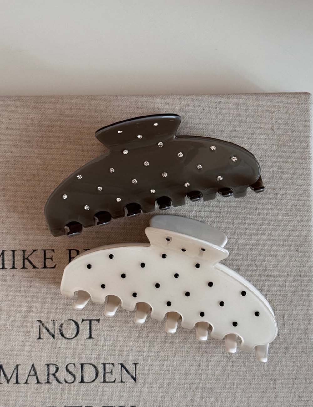 Cute Rhinestone Polka Dots No Slip Hair Claw 8AS6HCP283L