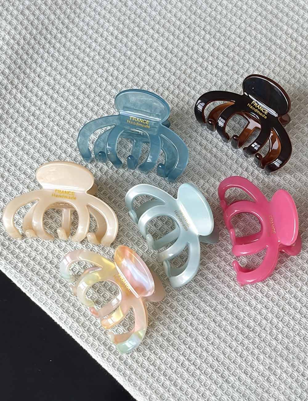 Cute Iridescent Pumpkin Medium Hair Claw 8AS6HCP304L