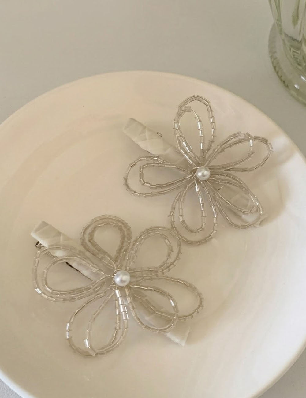 Elegant Pearl Beaded Flower Side Hair Clip 8AS6HCP349L