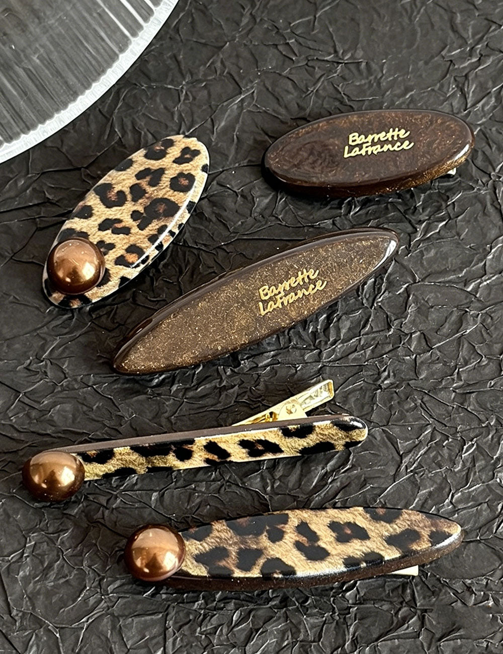 Retro Oval Leopard Pattern Duc - DippedShop Wholesale - #7427