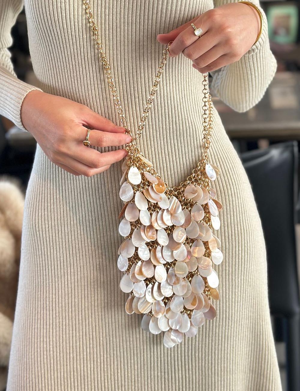 Elegant Handmade Shell Tassel Chain Handbag 8BW6BBG413