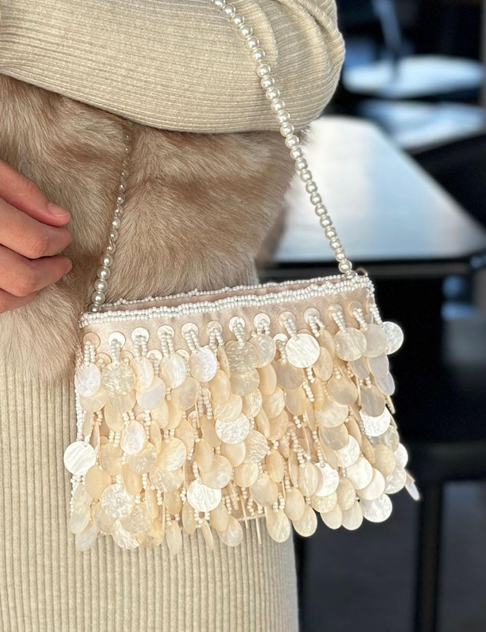 Luxury Handmade Shell Pearl Chain Square Evening Bag 8BW6BBG415