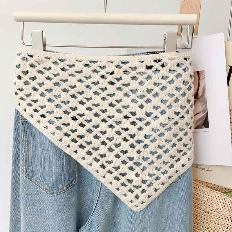 Trendy Solic Color Lace Hollow Triganle Hip Scarf 6W1SL16