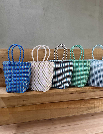 Minimalist Solid Color Hollow Hand Woven Handbag 8CW6BBG523L