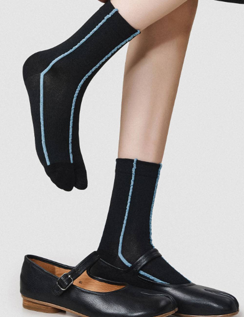 Color Contrast Striped Breathable Crew Tabi Socks 6W8FSO535